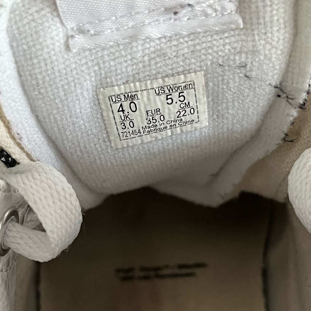 Vans Stranger Things Collection - Picture 8 of 11